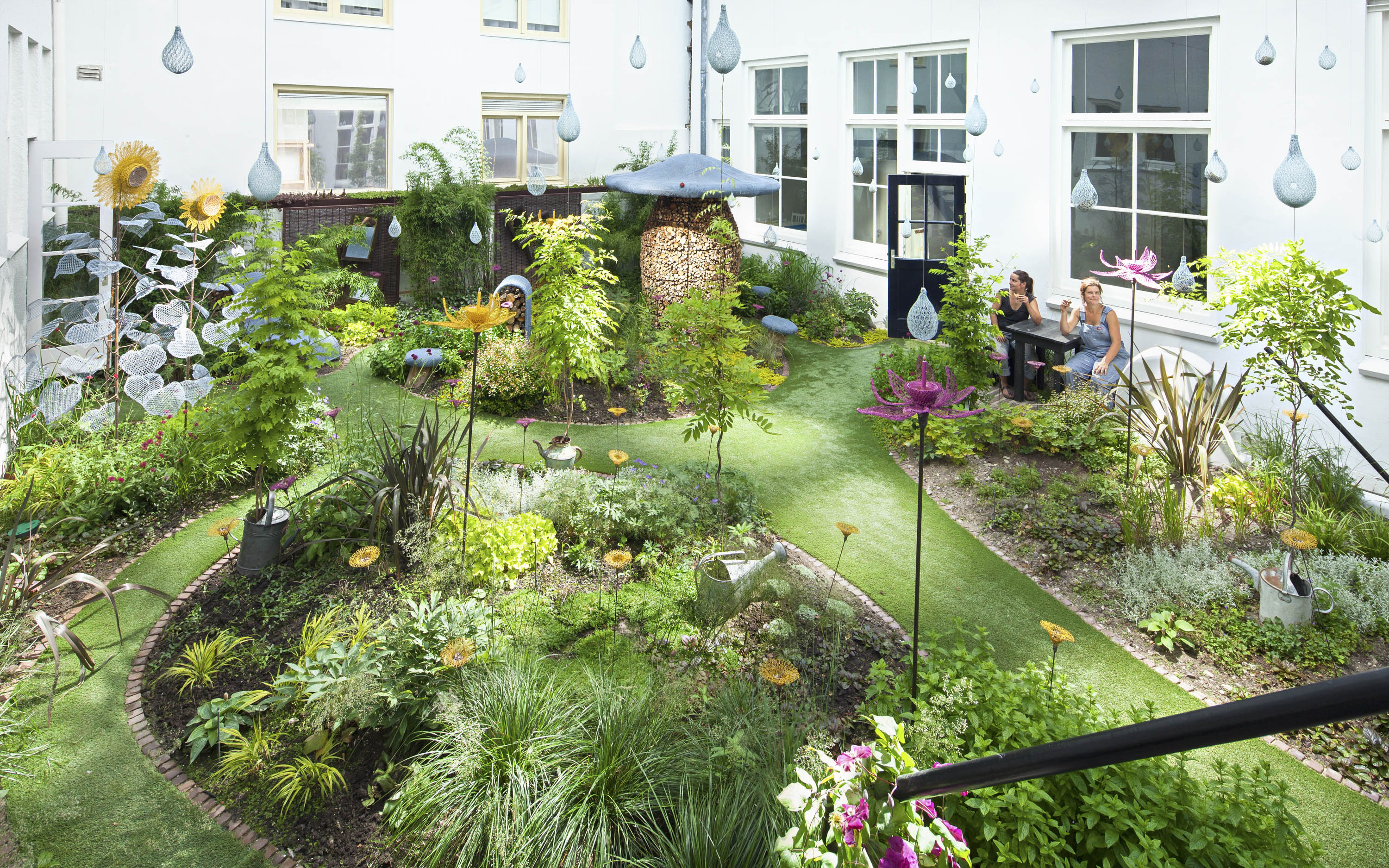 website / Hotel Droog