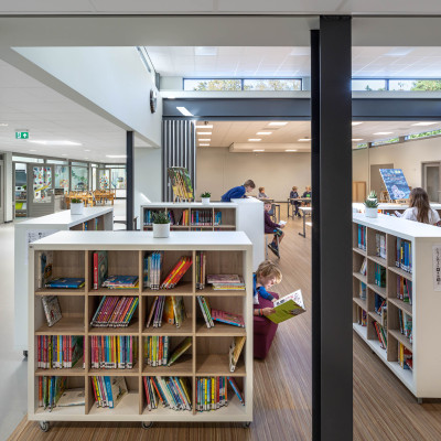 Christelijke Basis School De Zonheuvel, Driebergen-Zeist / Moke Architecten